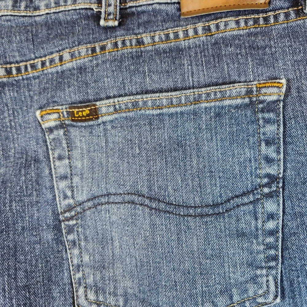 Lee‎ Straight Leg Jeans Mens 42x30 Blue Excellent Stretch Denim 2008900